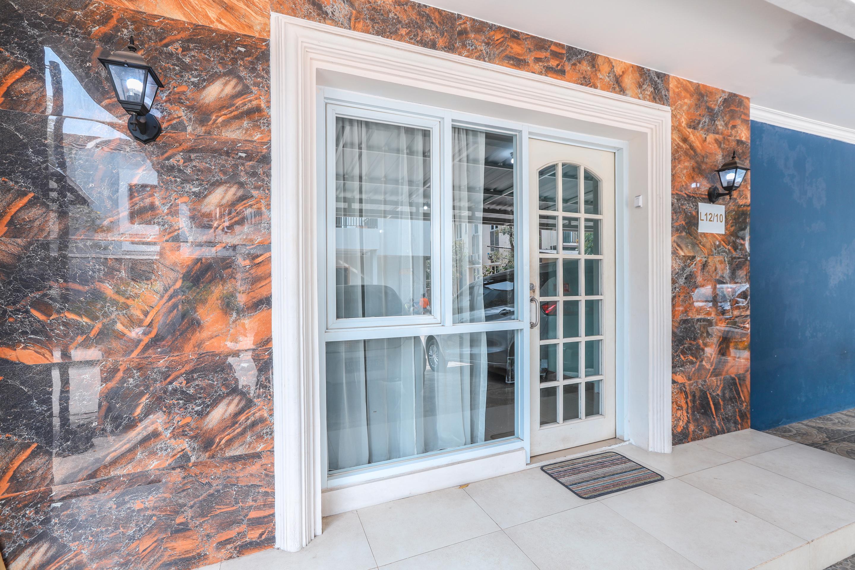 Oyo 1551 Studento Hotel 2*
