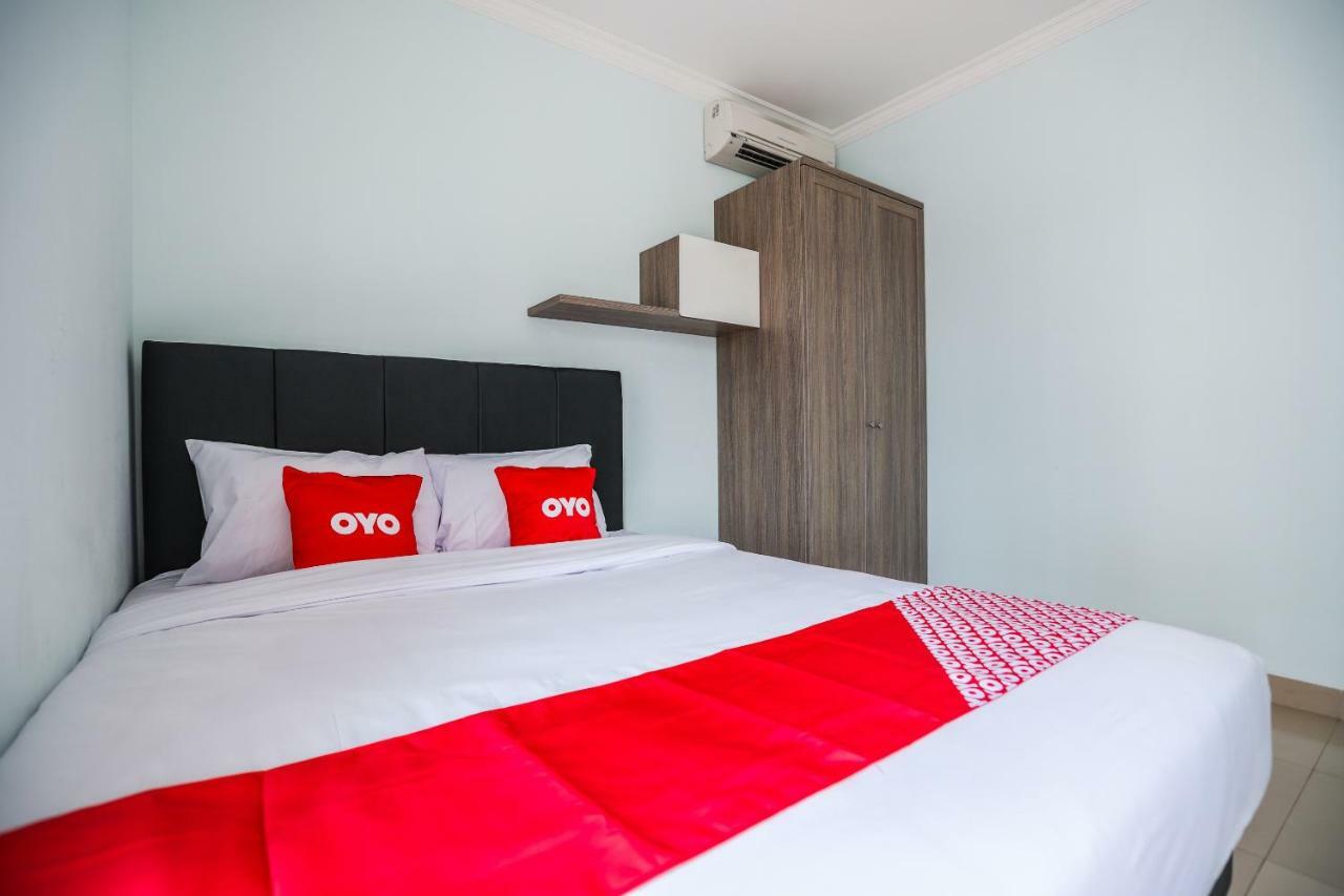 Oyo 1551 Studento Hotel Tangerang